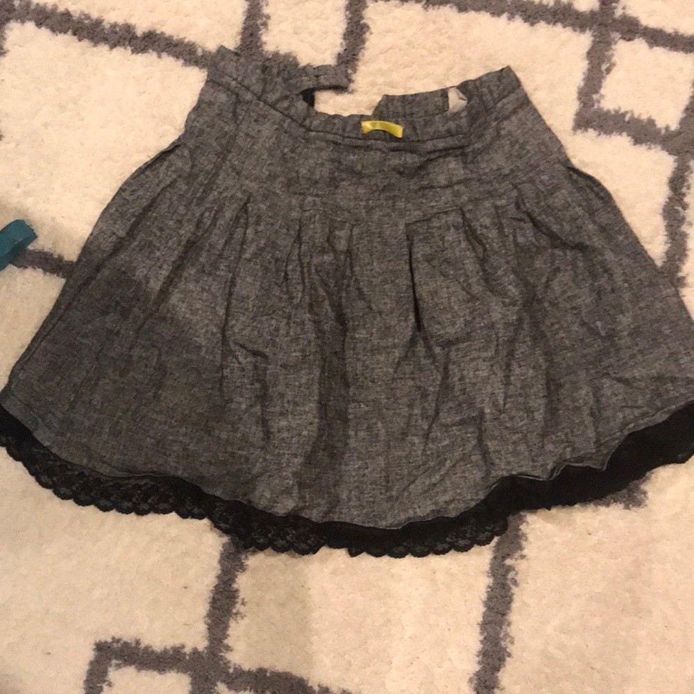 Very cute StudioY high waisted skirt